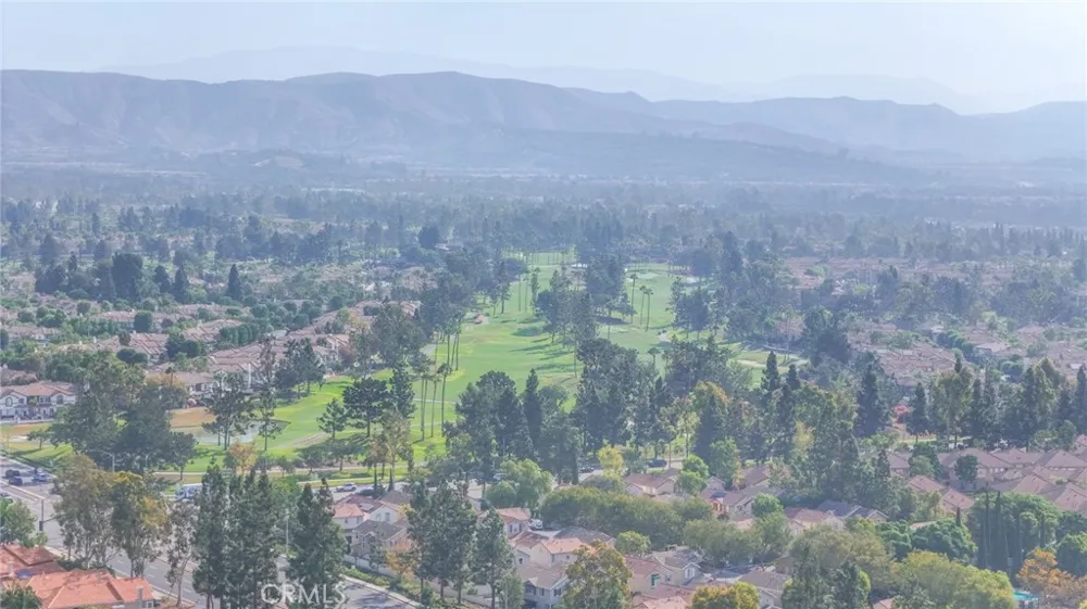 2162 Sonbria Tustin, CA 92782