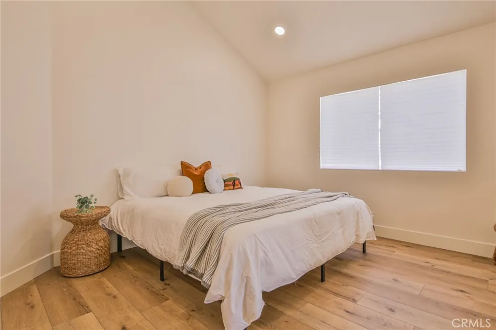 2162 Sonbria Tustin, CA 92782