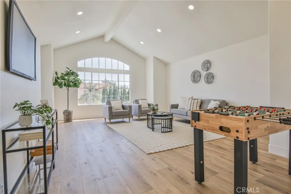2162 Sonbria Tustin, CA 92782