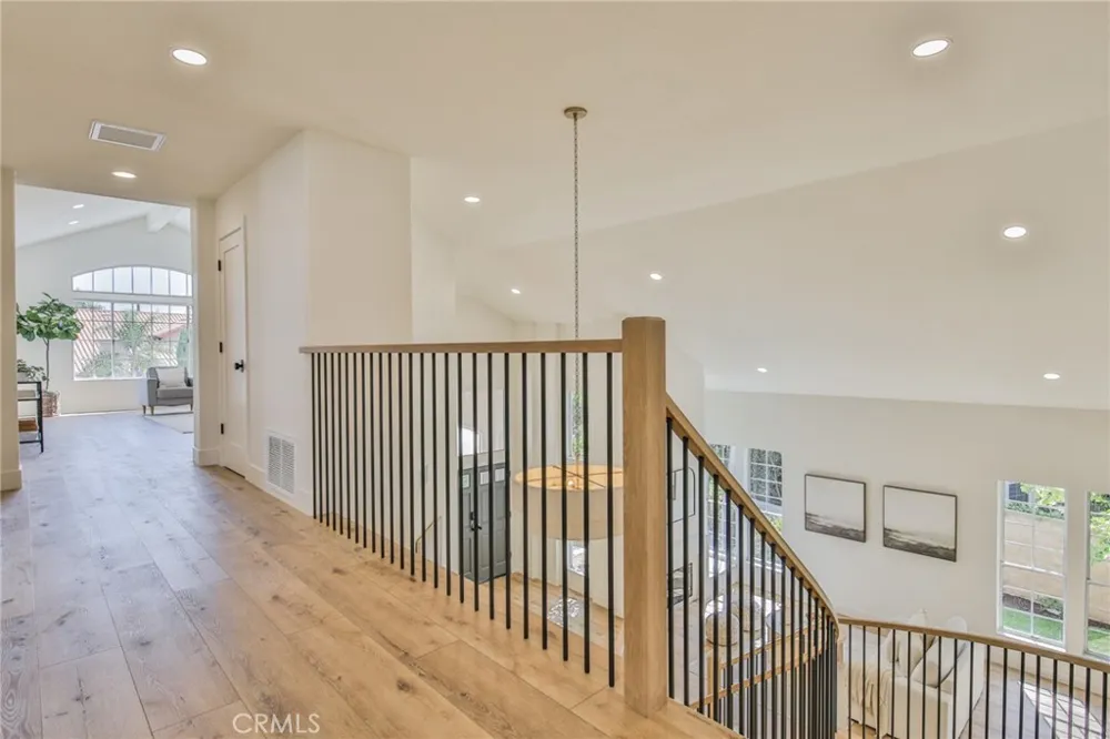 2162 Sonbria Tustin, CA 92782