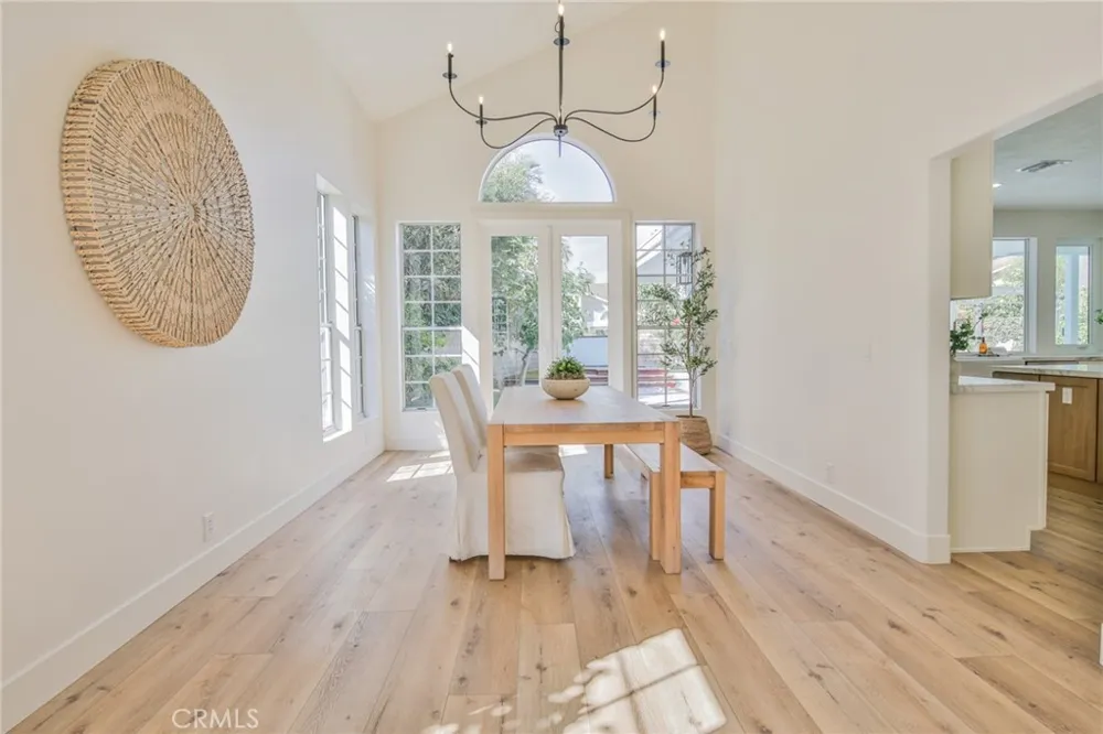 2162 Sonbria Tustin, CA 92782