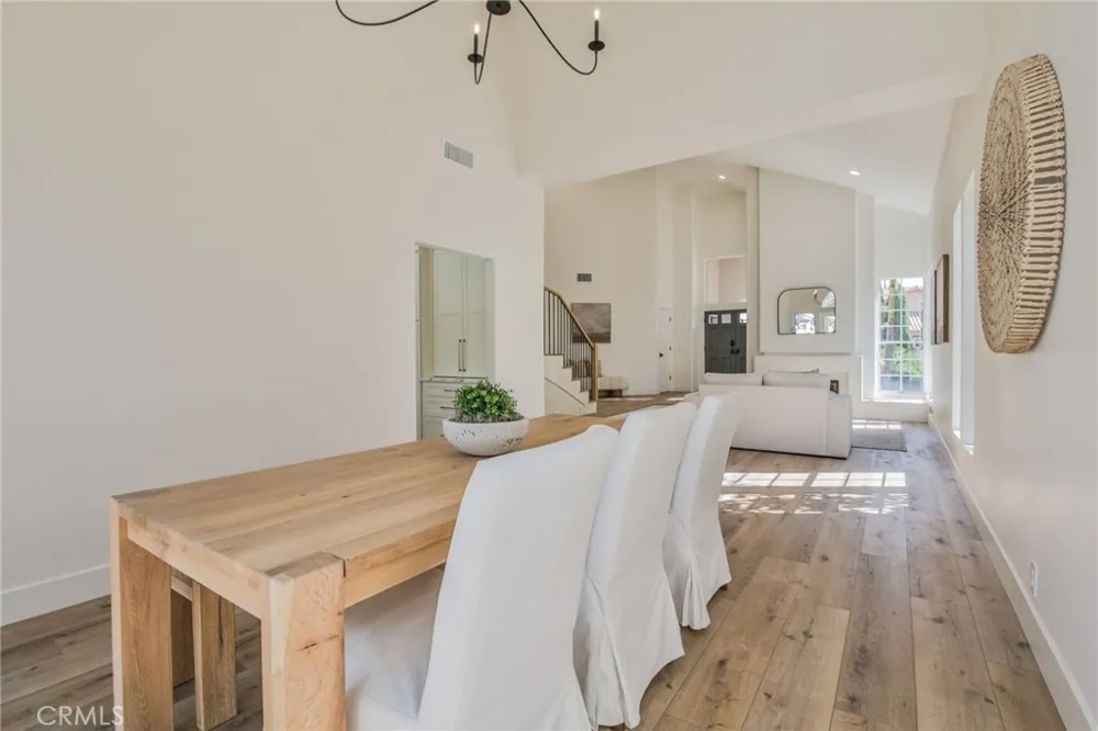 2162 Sonbria Tustin, CA 92782