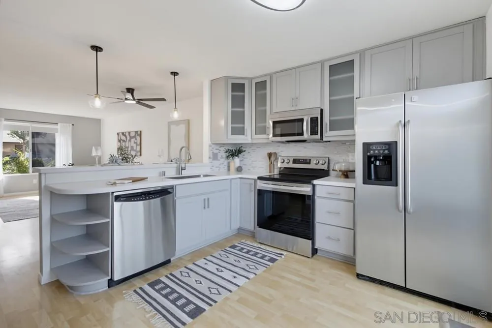 439 Verde Ridge Spring Valley, CA 91977