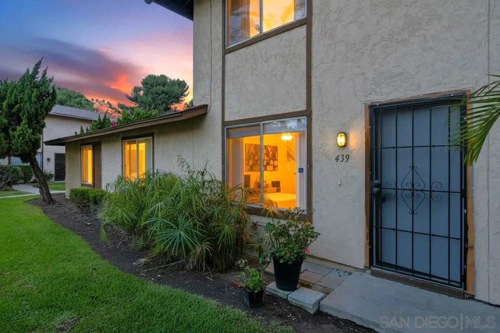 439 Verde Ridge Spring Valley, CA 91977