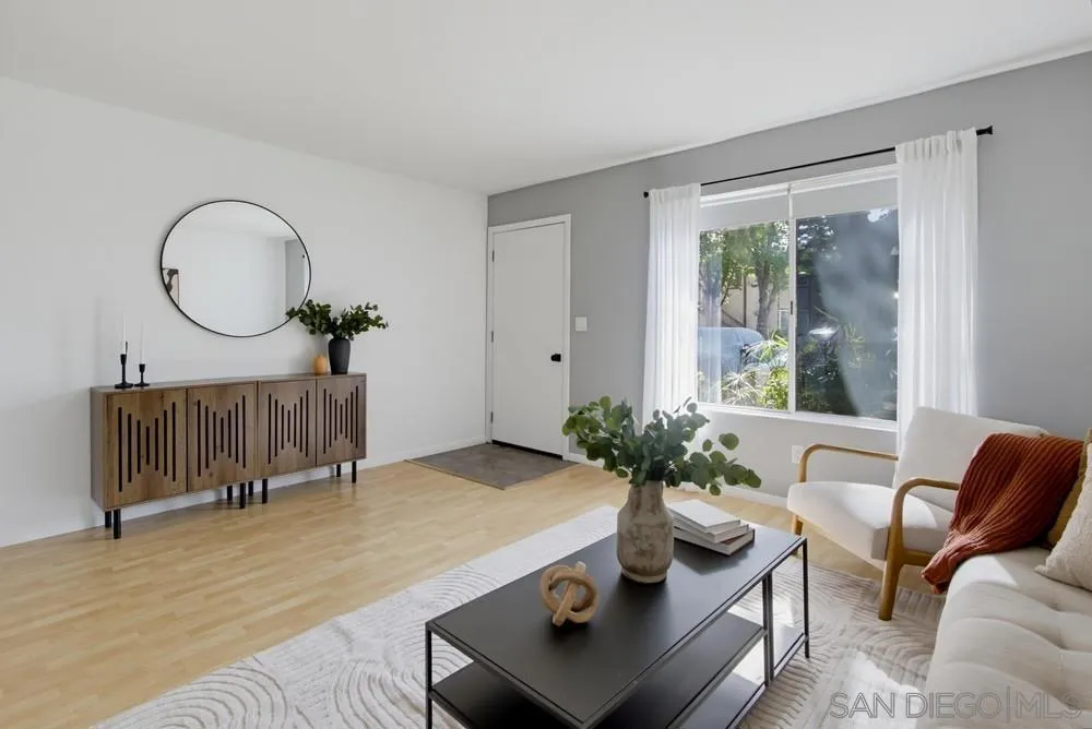 439 Verde Ridge Spring Valley, CA 91977