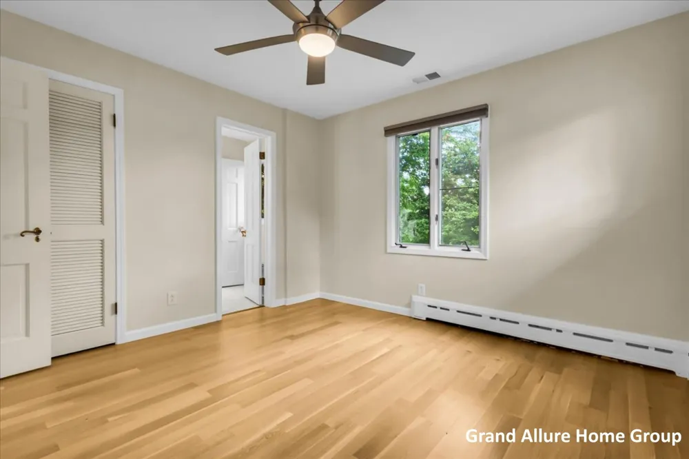 2850 Burritt Street NW Grand Rapids, MI 49504