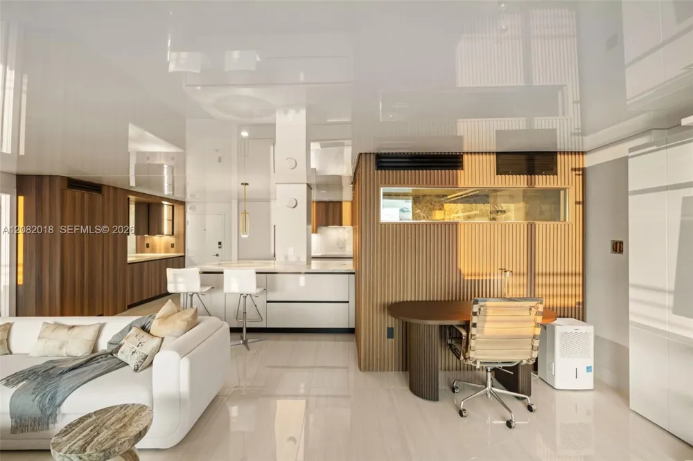 5555 Collins Ave #16H Miami Beach, FL 33140