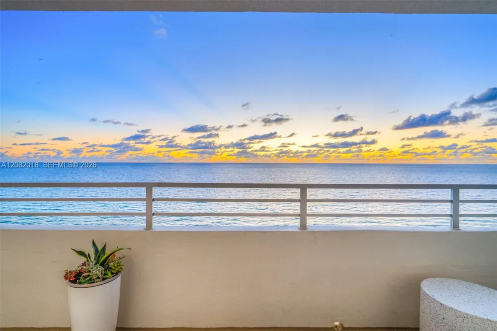 5555 Collins Ave #16H Miami Beach, FL 33140