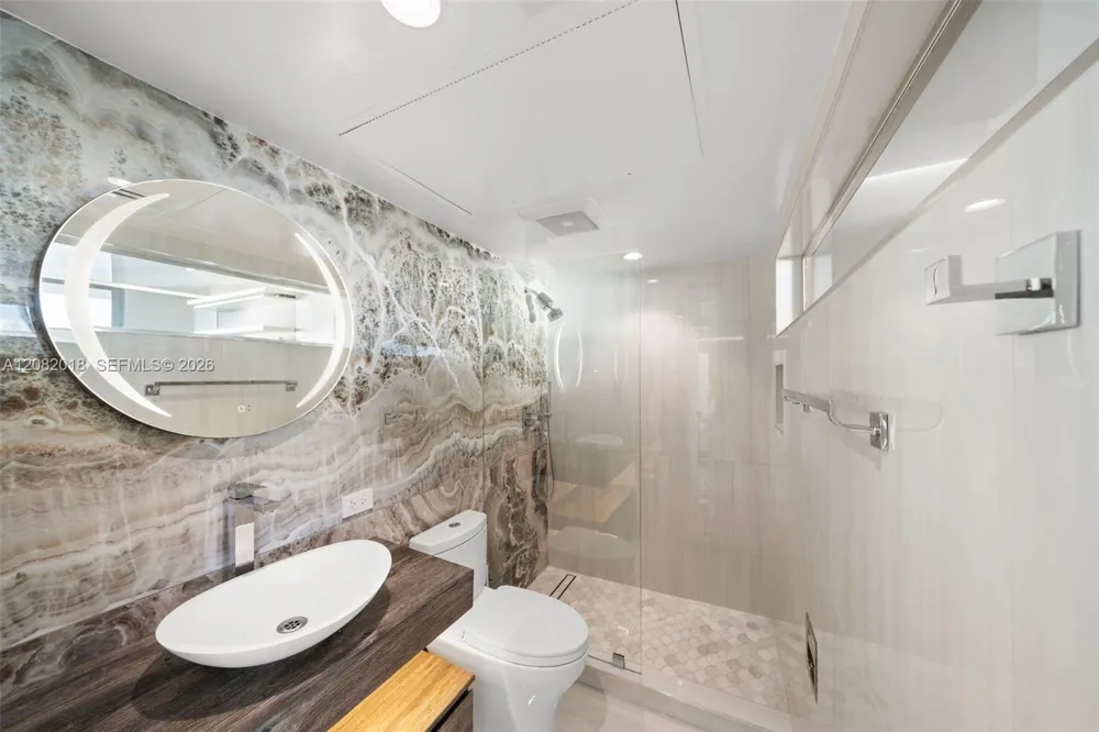 5555 Collins Ave #16H Miami Beach, FL 33140