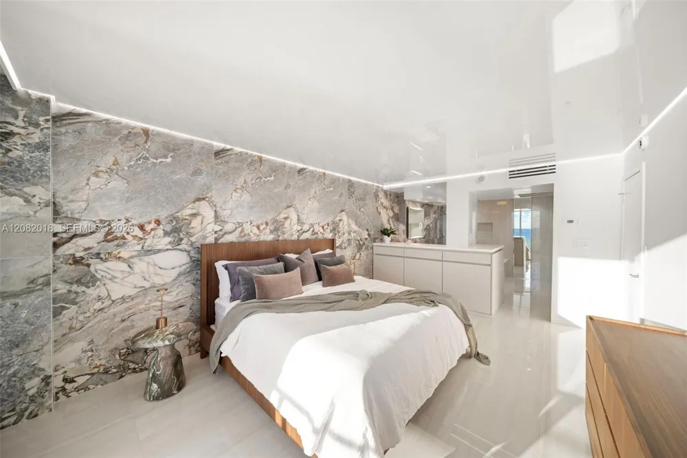 5555 Collins Ave #16H Miami Beach, FL 33140