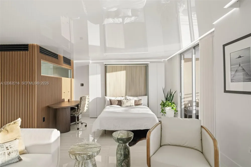 5555 Collins Ave #16H Miami Beach, FL 33140