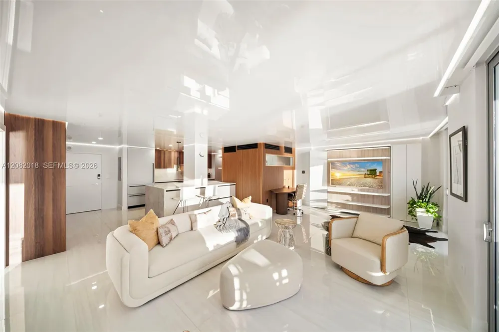 5555 Collins Ave #16H Miami Beach, FL 33140