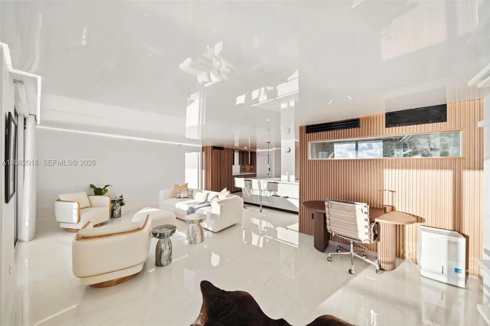 5555 Collins Ave #16H Miami Beach, FL 33140
