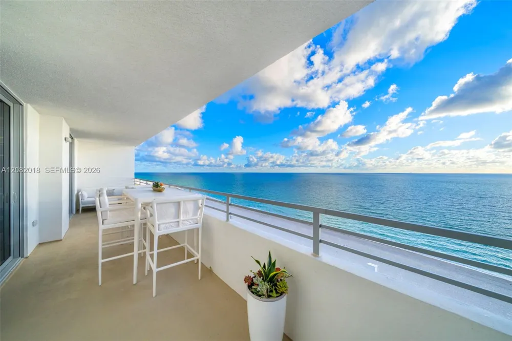 5555 Collins Ave #16H Miami Beach, FL 33140