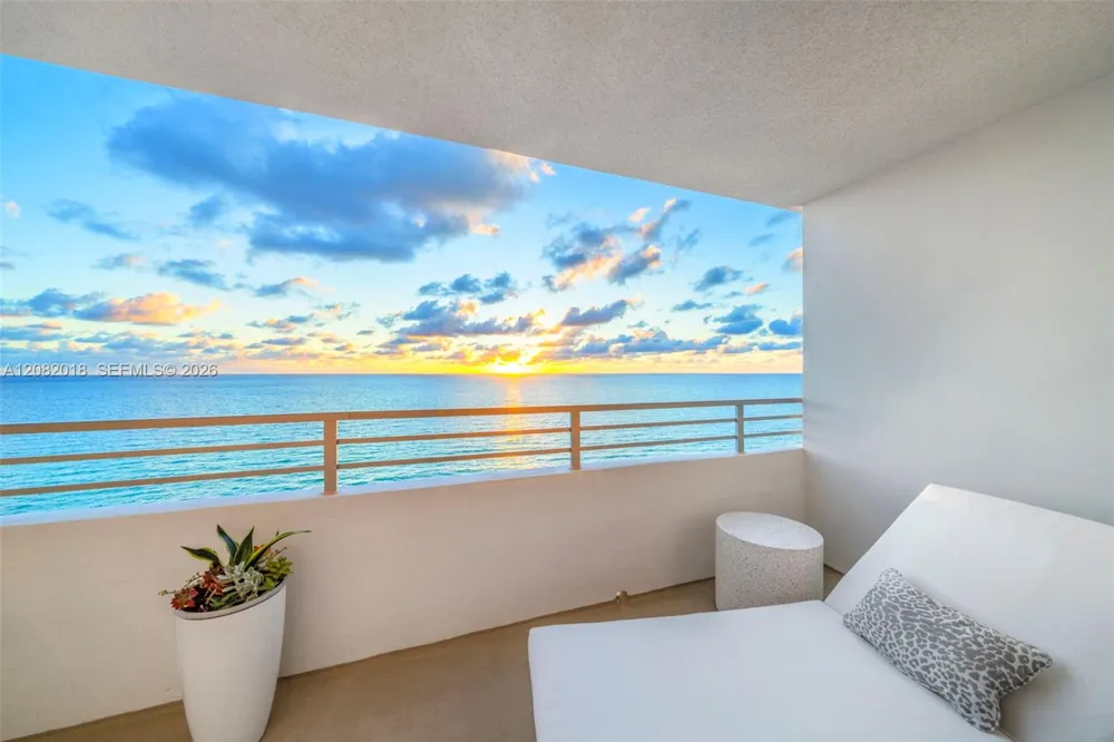 5555 Collins Ave #16H Miami Beach, FL 33140
