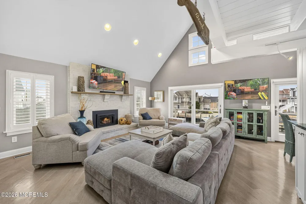 381 Aldo Drive Toms River, NJ 08753
