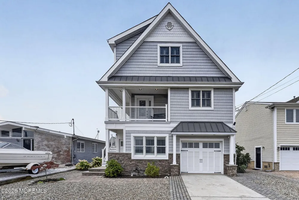 381 Aldo Drive Toms River, NJ 08753