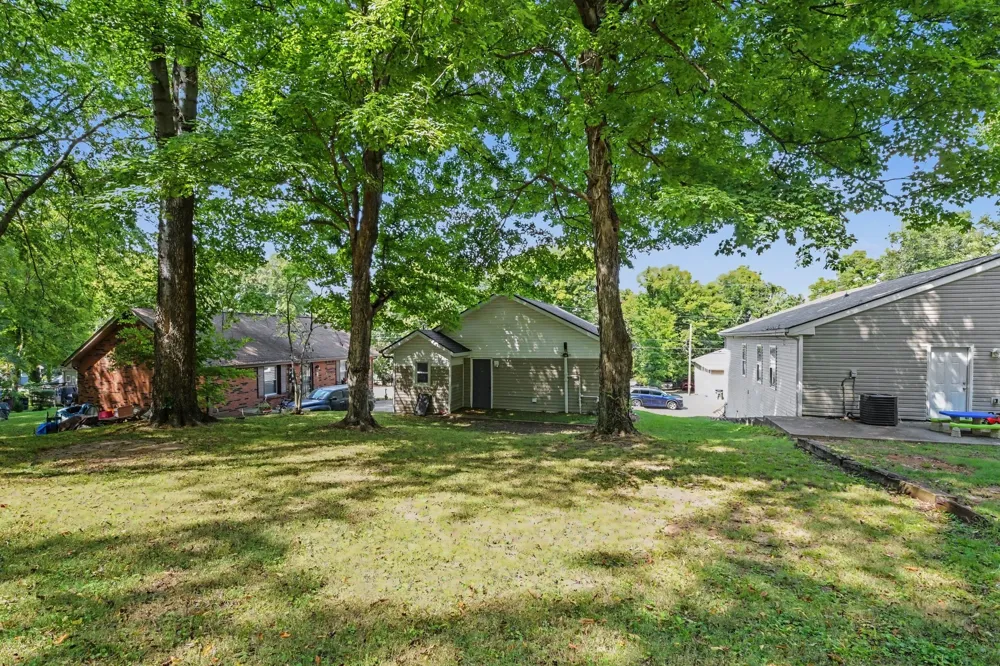 1112 Hyman St Clarksville, TN 37040