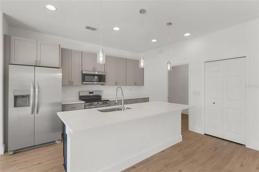 490 CAROLINA AVENUE NW Palm Bay, FL 32907