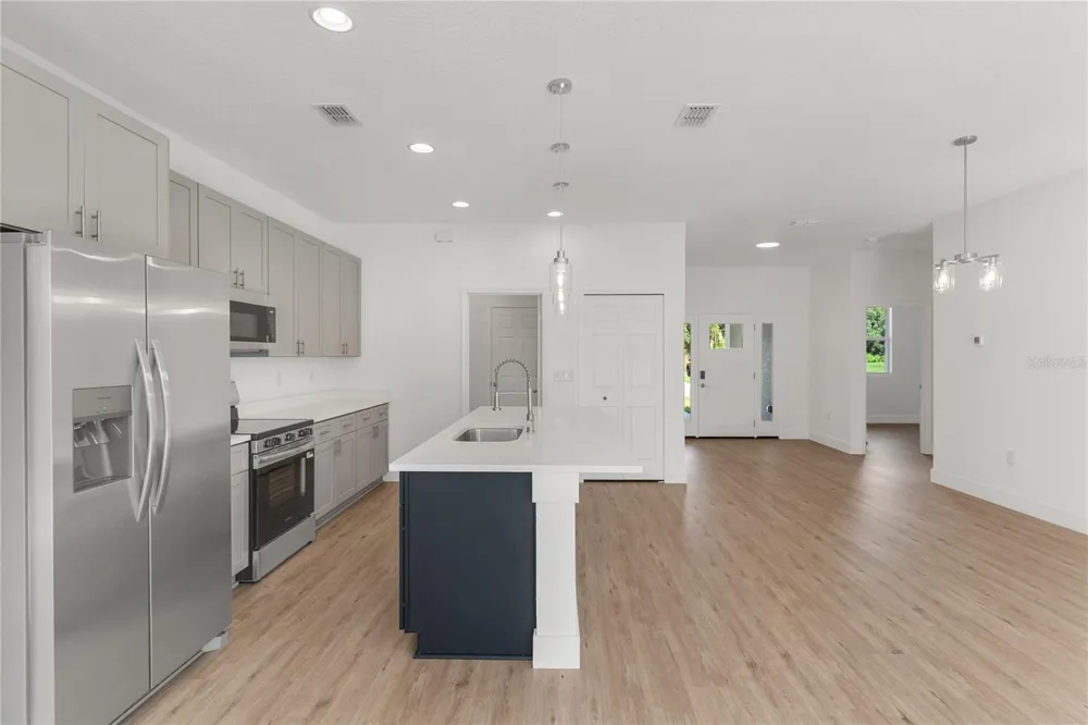 490 CAROLINA AVENUE NW Palm Bay, FL 32907