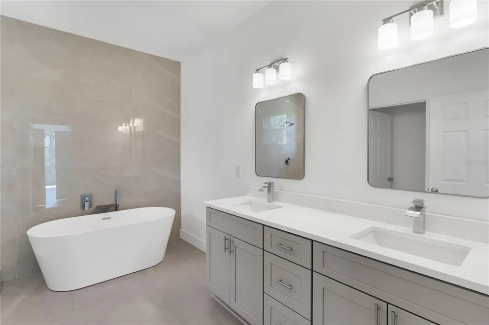 490 CAROLINA AVENUE NW Palm Bay, FL 32907