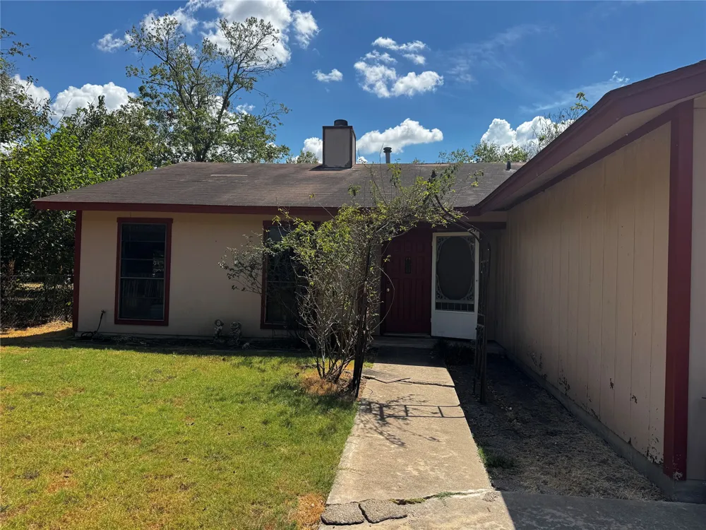 500 Hosack Street Taylor, TX 76574