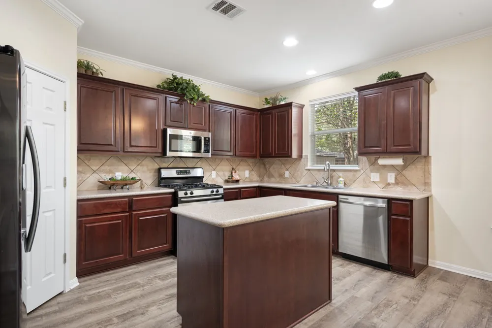 160 Wildhorse Creek Buda, TX 78610