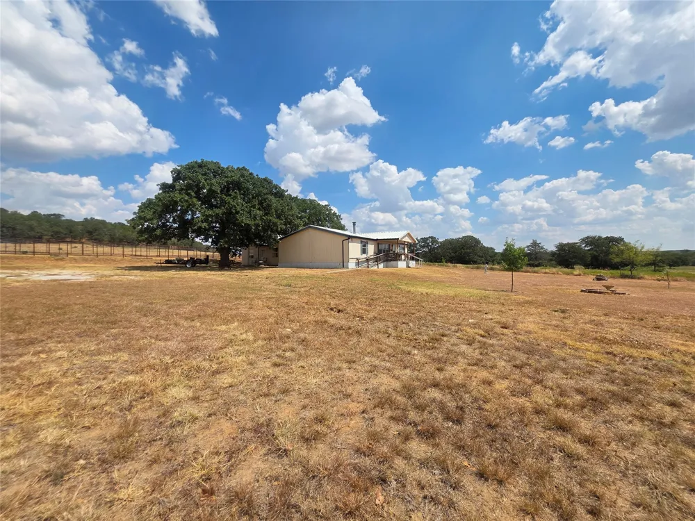 1219 Fm 2583 Bowie, TX 76230