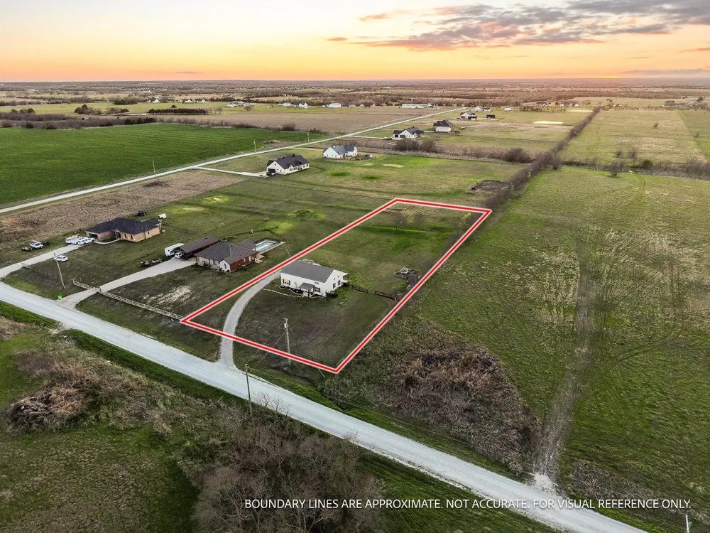 5828 County Road 1093 Celeste, TX 75423