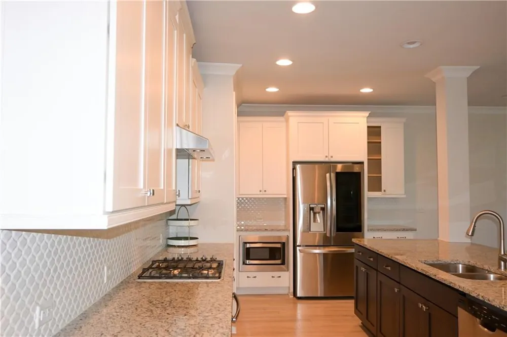1758 Glenview Park Circle NE Duluth, GA 30097