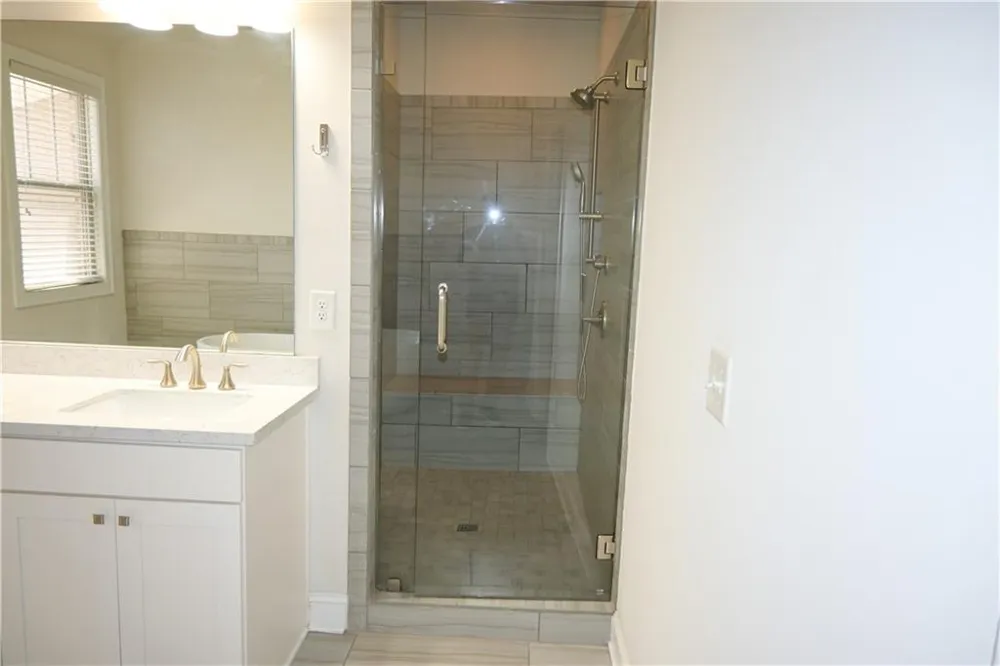 1758 Glenview Park Circle NE Duluth, GA 30097