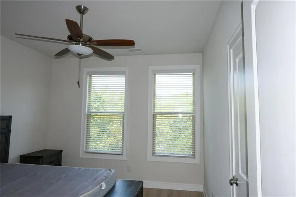 1758 Glenview Park Circle NE Duluth, GA 30097