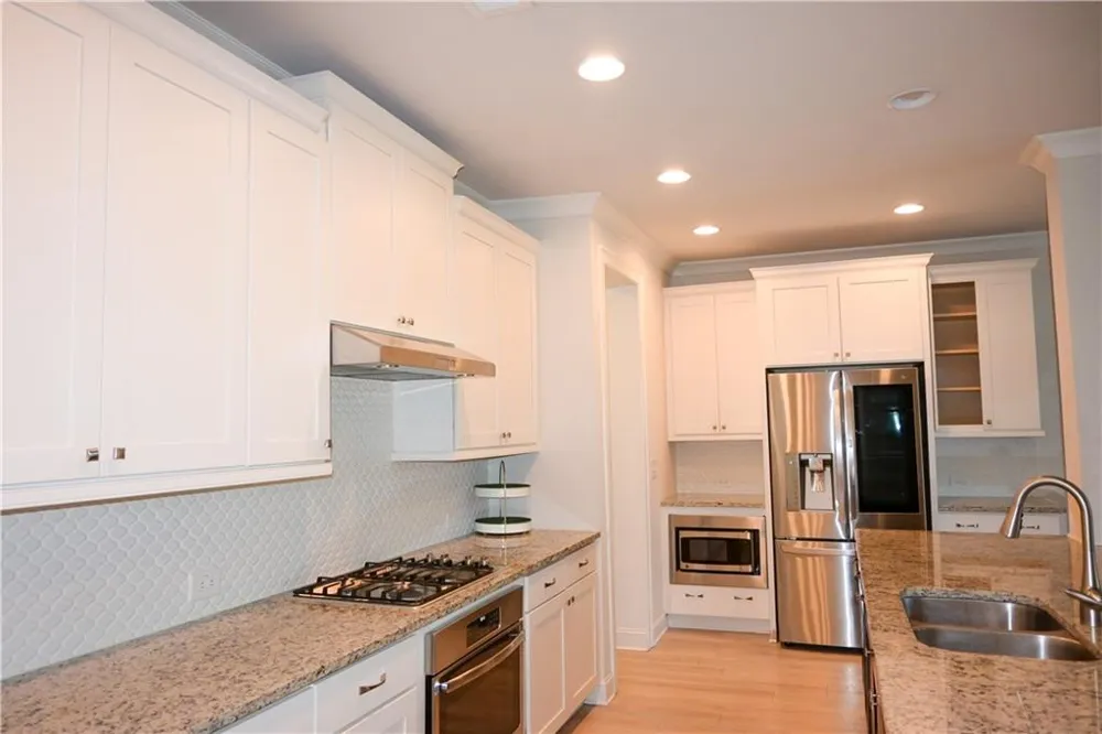 1758 Glenview Park Circle NE Duluth, GA 30097