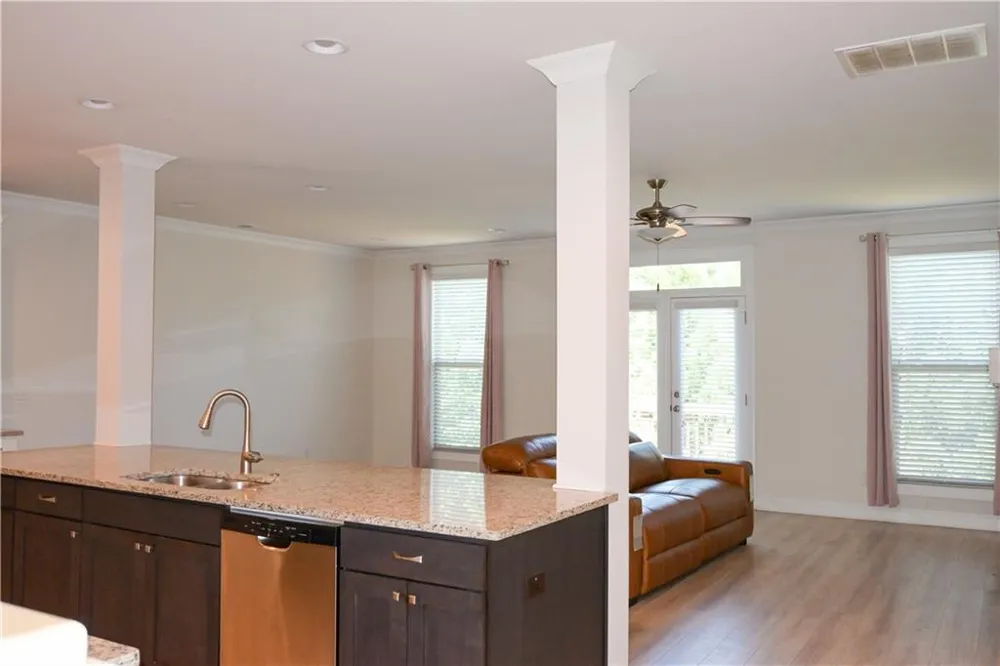 1758 Glenview Park Circle NE Duluth, GA 30097