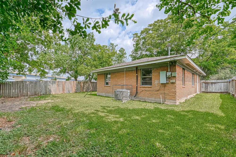 3406 Saint Benedict Street Houston, TX 77021