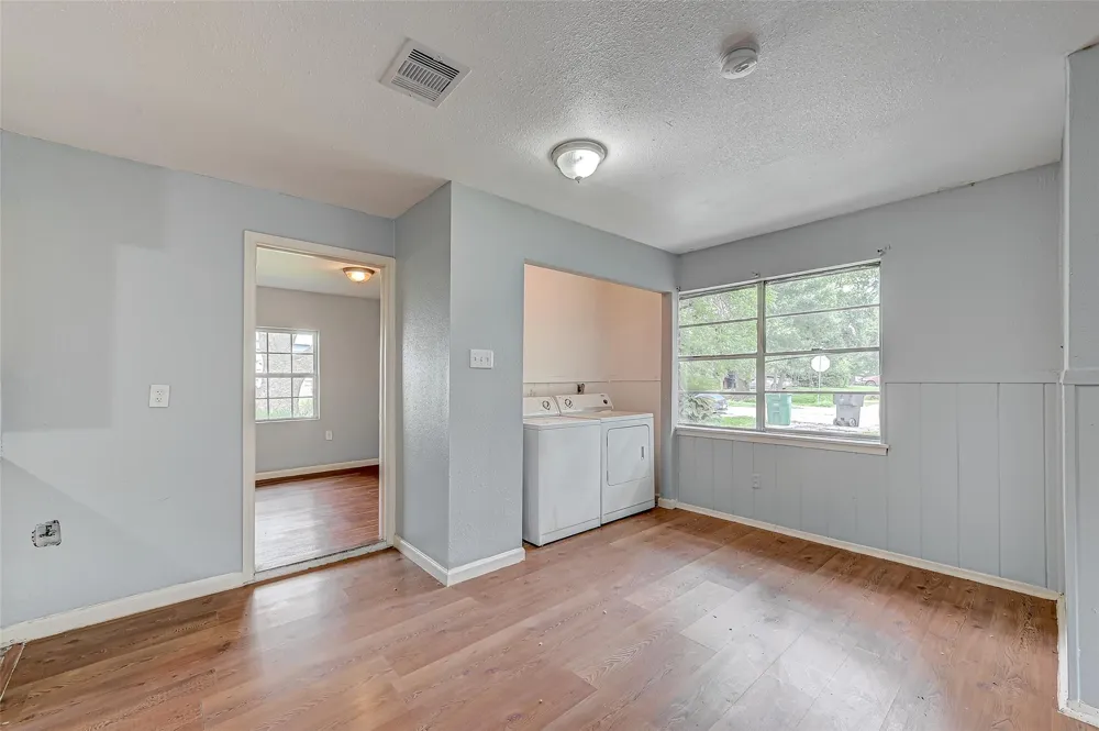 3406 Saint Benedict Street Houston, TX 77021