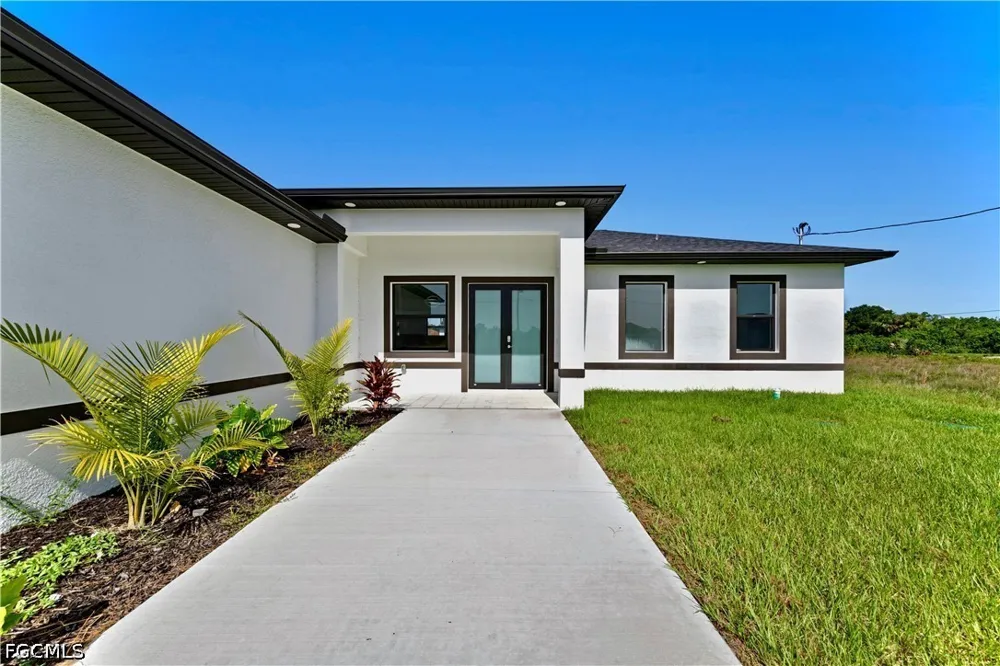 Manresa Avenue S Lehigh Acres, FL 33974