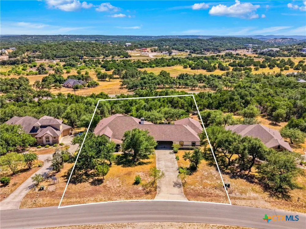 1711 Mountain Springs Canyon Lake, TX 78133