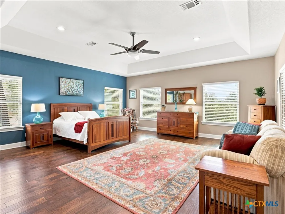 1711 Mountain Springs Canyon Lake, TX 78133