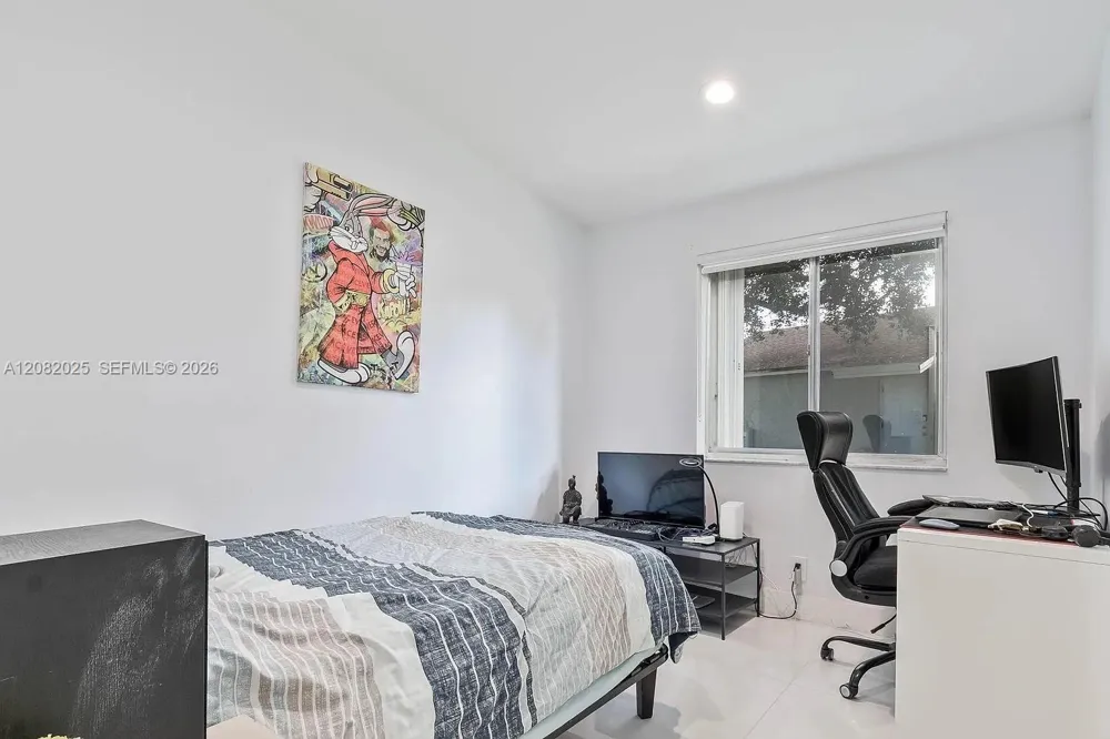 518 Woodgate Cir #E Sunrise, FL 33326