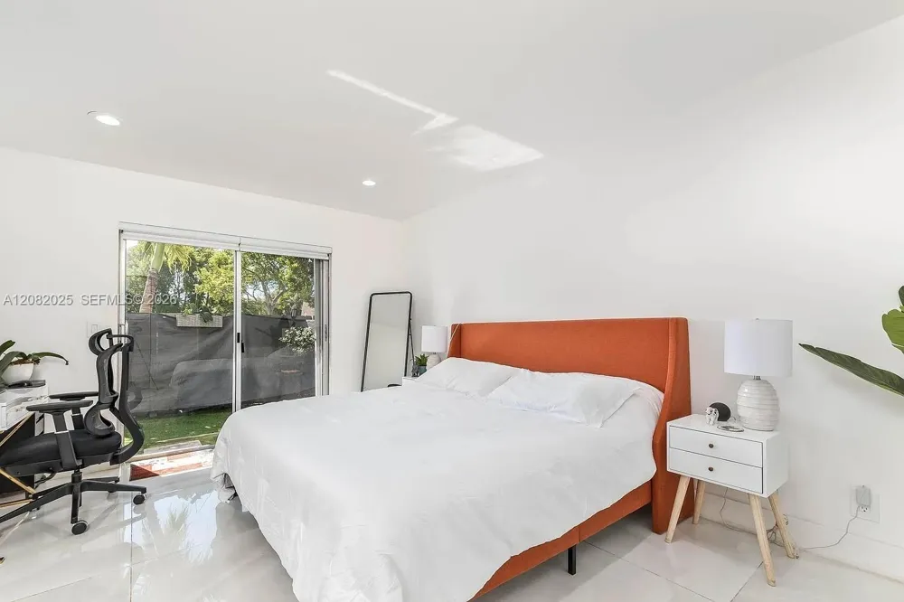 518 Woodgate Cir #E Sunrise, FL 33326