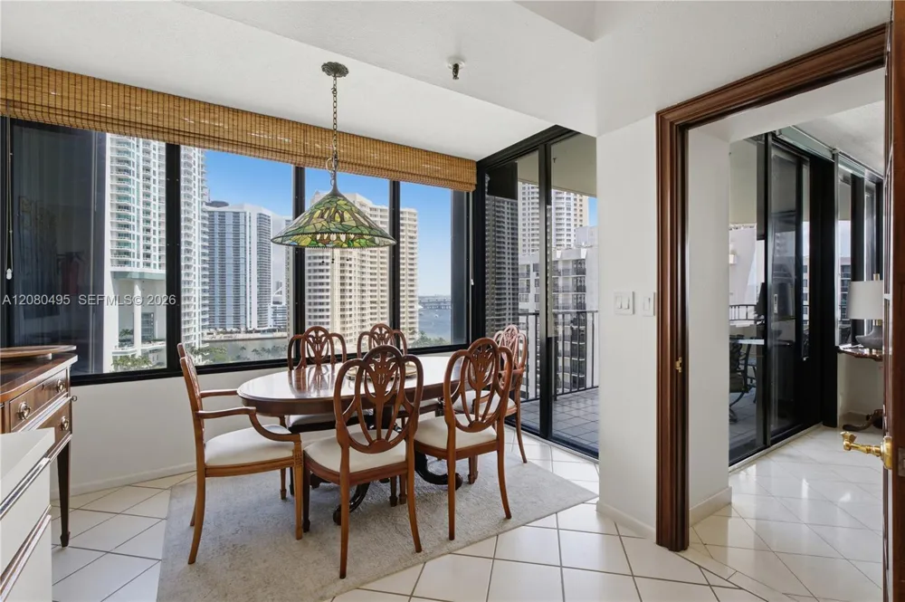 520 Brickell Key Dr #A1616 Miami, FL 33131