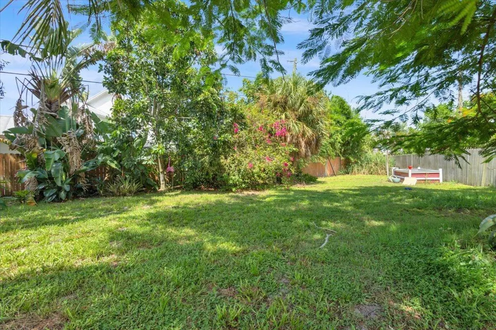 1121 SE ALAMANDA LANE Stuart, FL 34996
