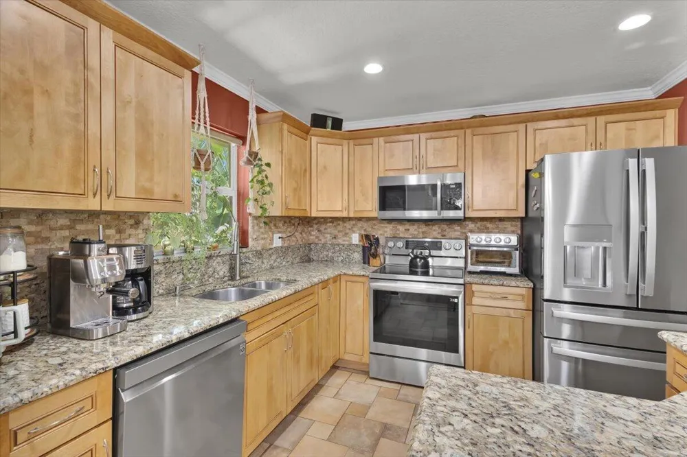 1121 SE ALAMANDA LANE Stuart, FL 34996