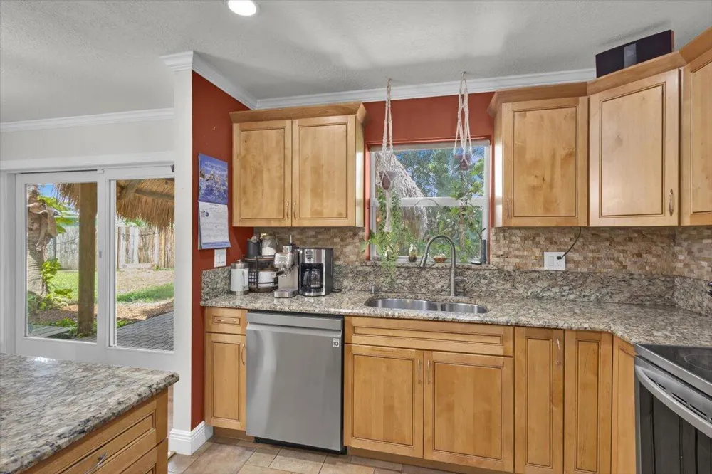 1121 SE ALAMANDA LANE Stuart, FL 34996
