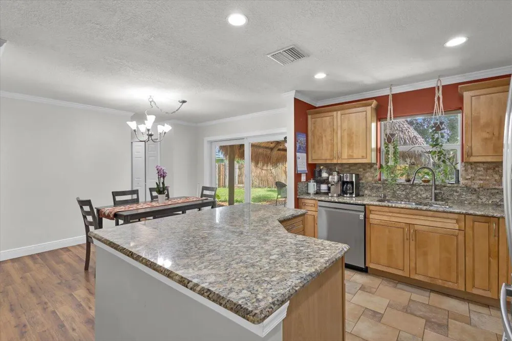 1121 SE ALAMANDA LANE Stuart, FL 34996