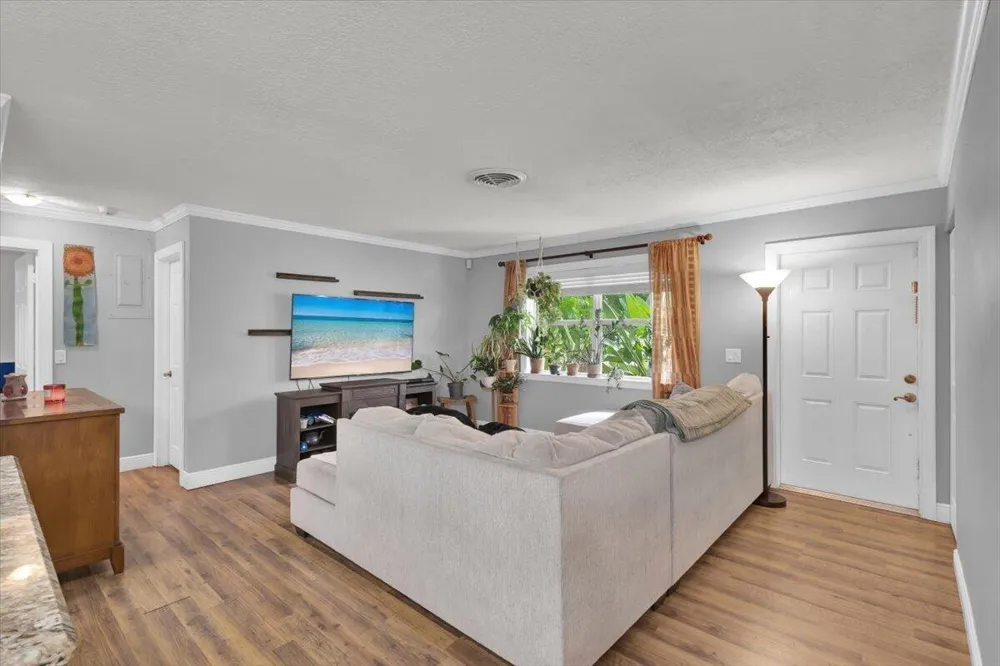 1121 SE ALAMANDA LANE Stuart, FL 34996