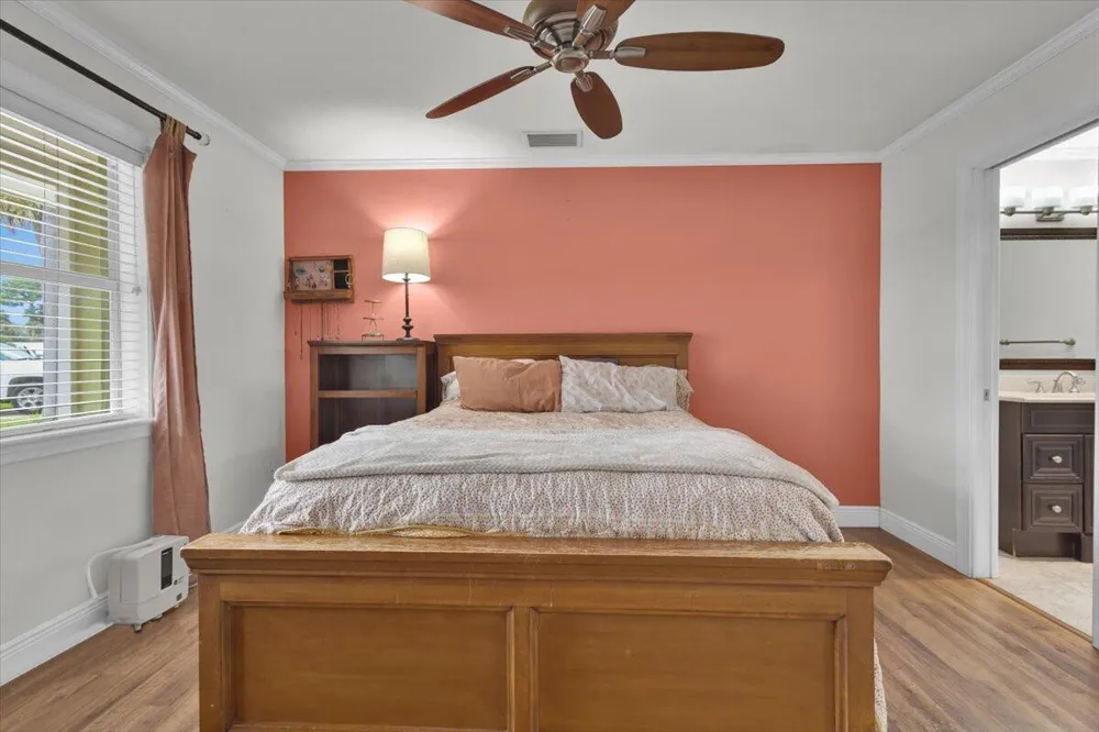 1121 SE ALAMANDA LANE Stuart, FL 34996