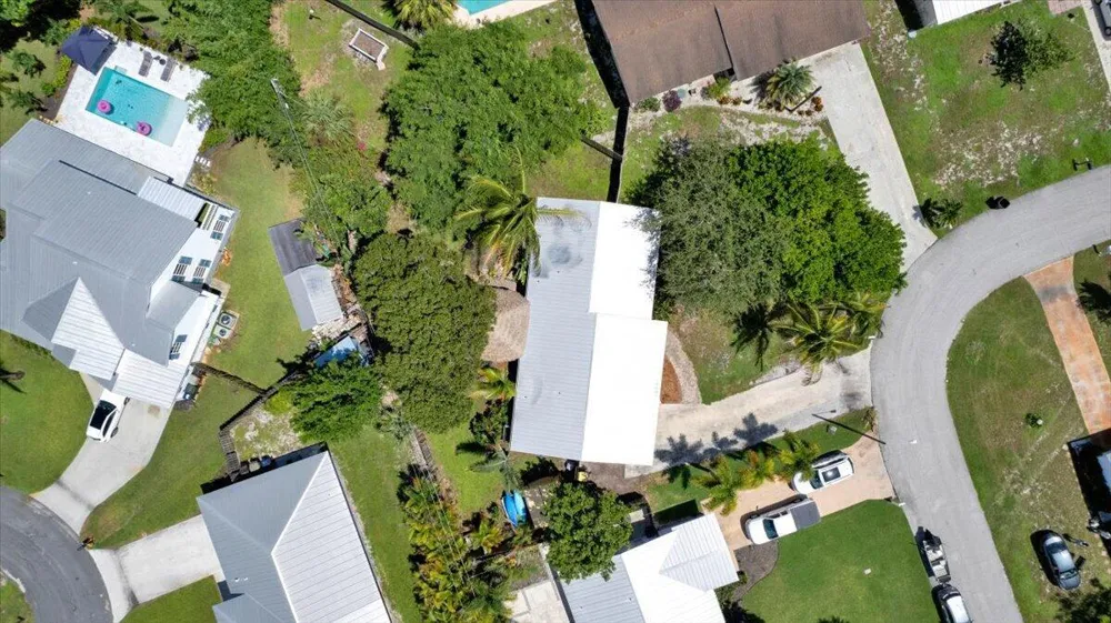 1121 SE ALAMANDA LANE Stuart, FL 34996