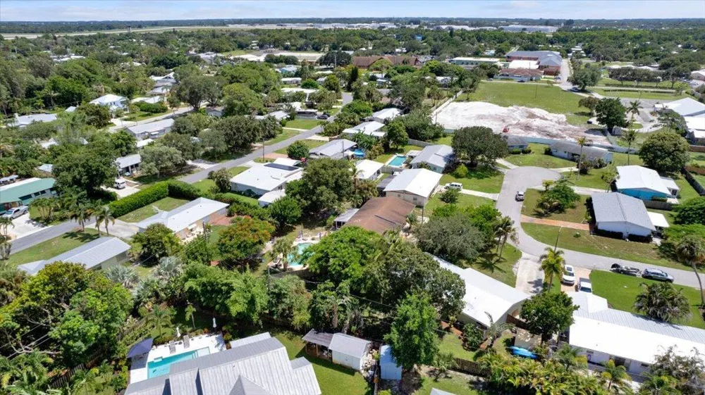 1121 SE ALAMANDA LANE Stuart, FL 34996